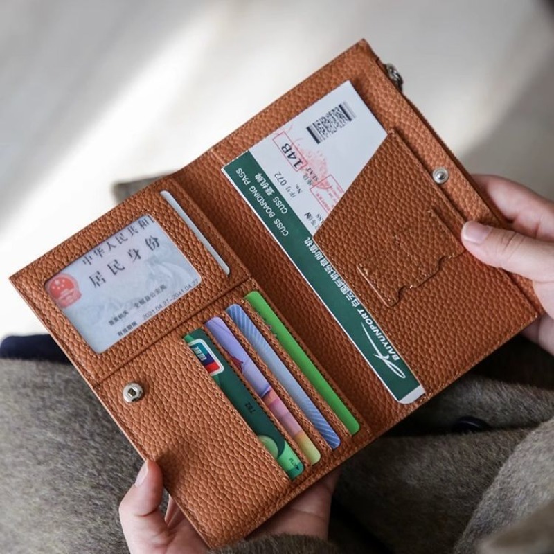Leather Passport Holder Covers - Card Top Loader recensione e prezzo