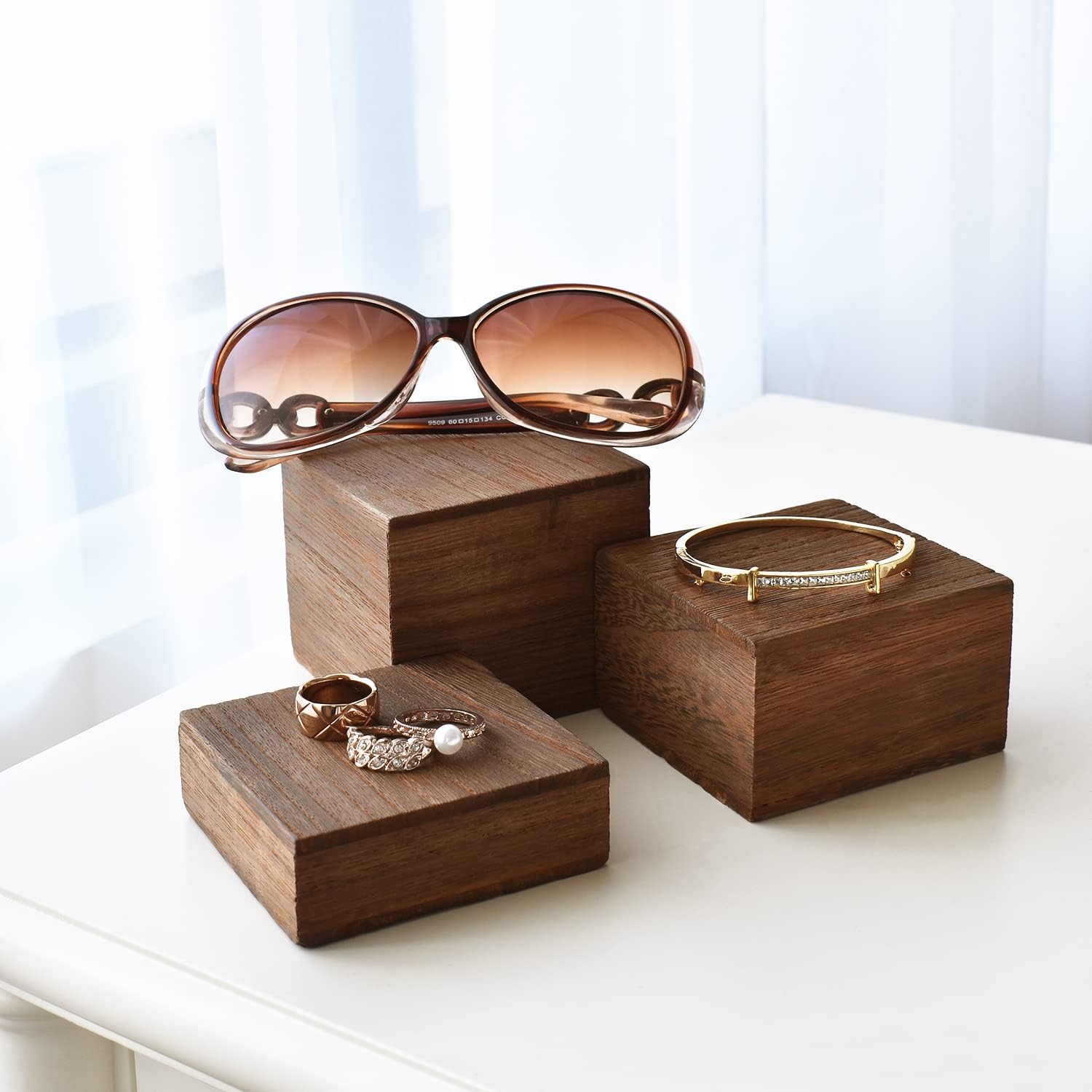 Wooden Display Risers Set - 3  - Display Risers Set recensione e prezzo